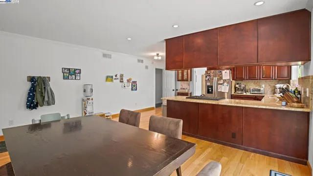 $1,695,000 | 11 Oak Tree Court, San Rafael, CA 94903