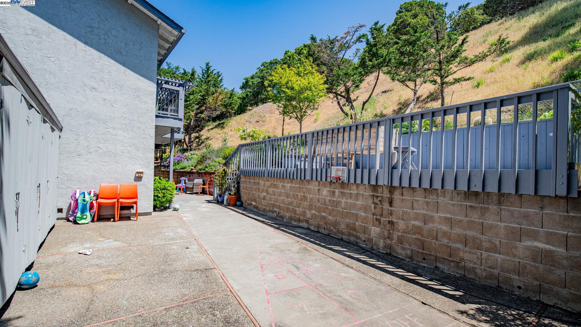 11 Oak Tree Court San Rafael, CA 94903 - Photo 48 of 60