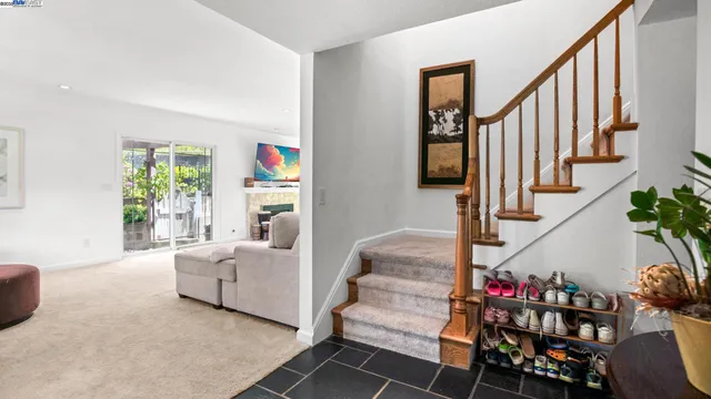 $1,695,000 | 11 Oak Tree Court, San Rafael, CA 94903