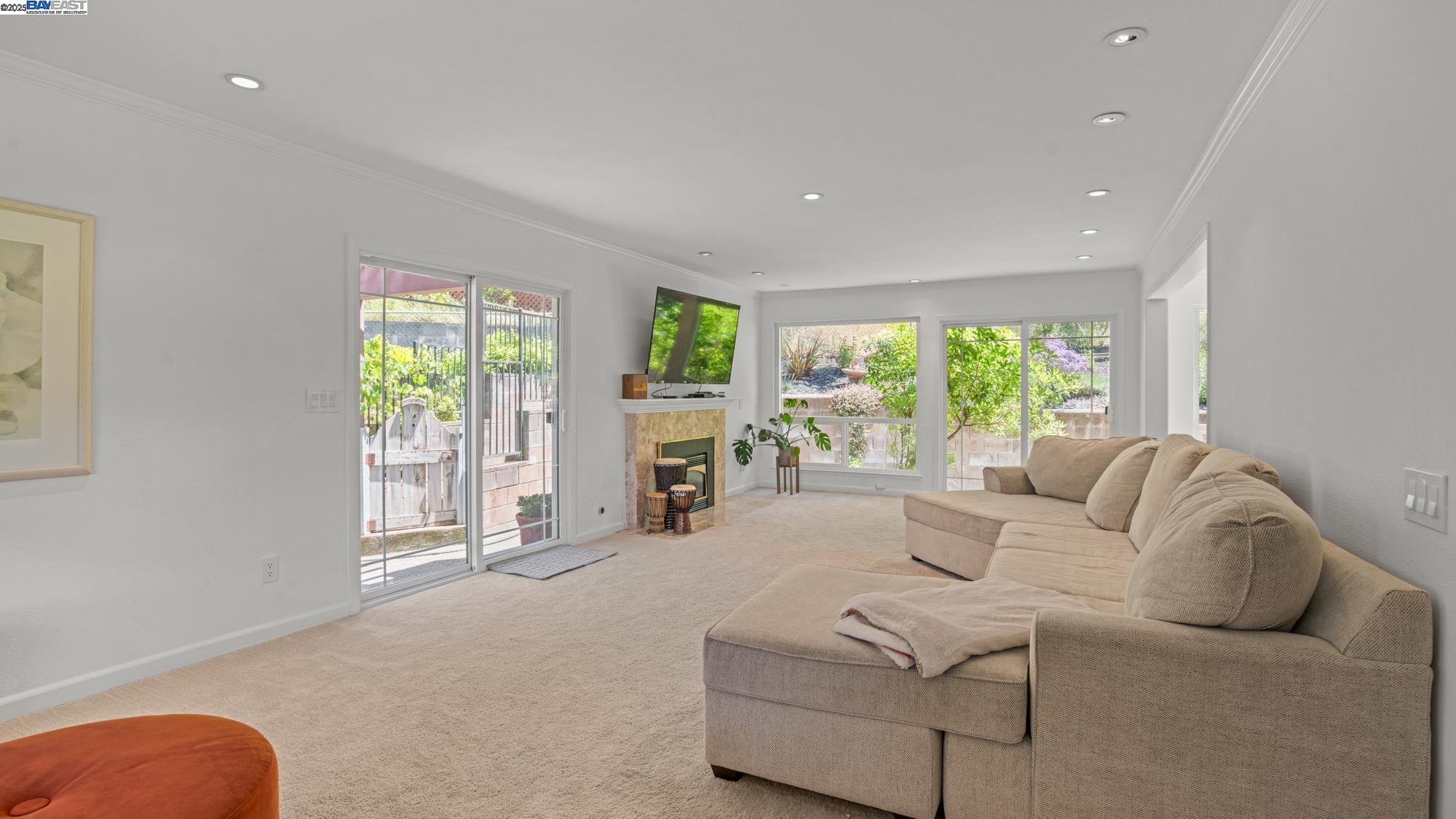 11 Oak Tree Court San Rafael, CA 94903 - Photo 10 of 60