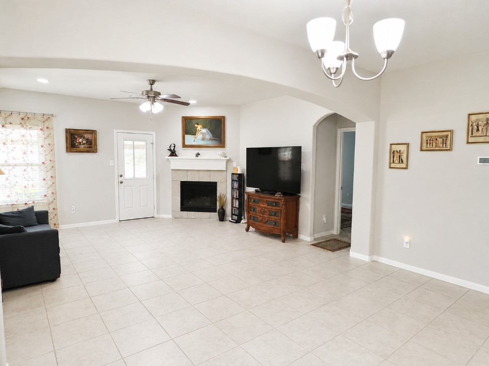 2020 Cedar Tree Court Conroe, TX 77301 - Photo 14 of 26