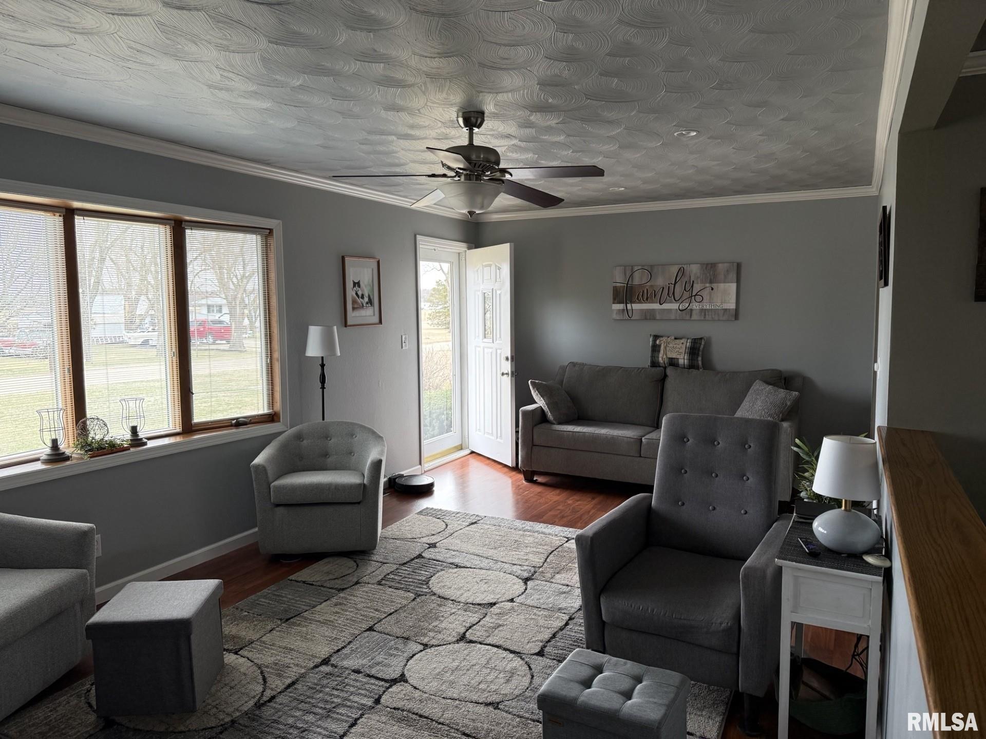 1068 First Street Gladstone, IL 61437 - Photo 11 of 40