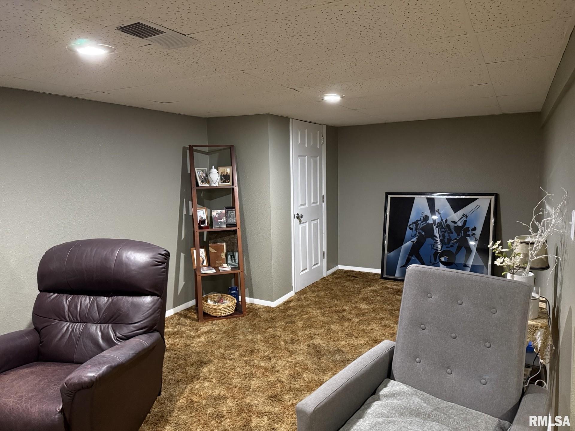 1068 First Street Gladstone, IL 61437 - Photo 25 of 40