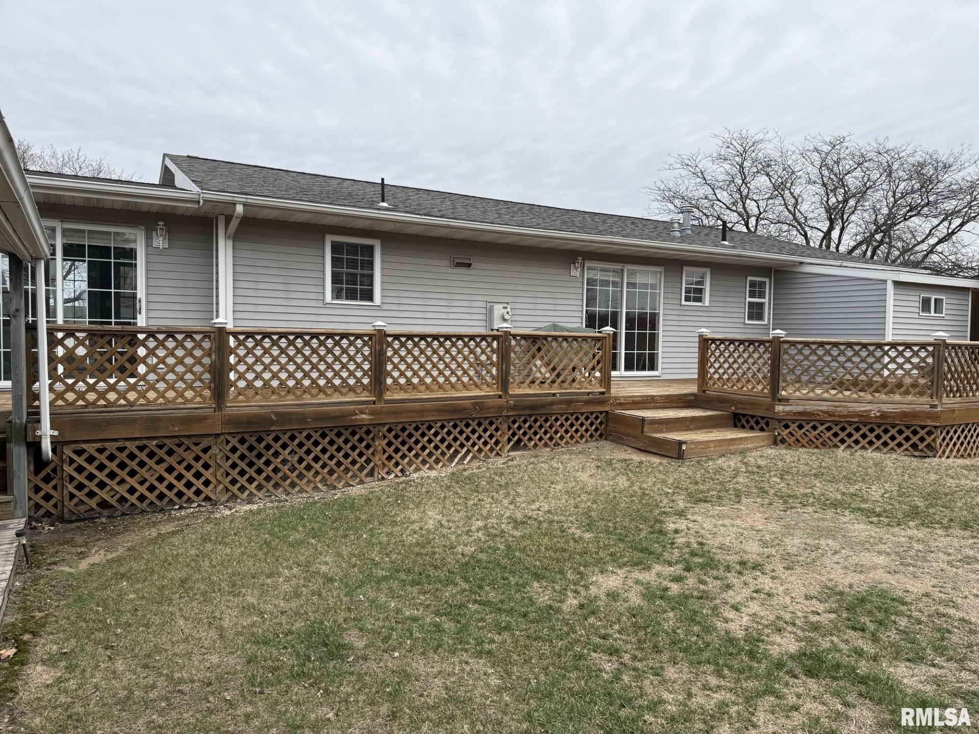 1068 First Street Gladstone, IL 61437 - Photo 33 of 40