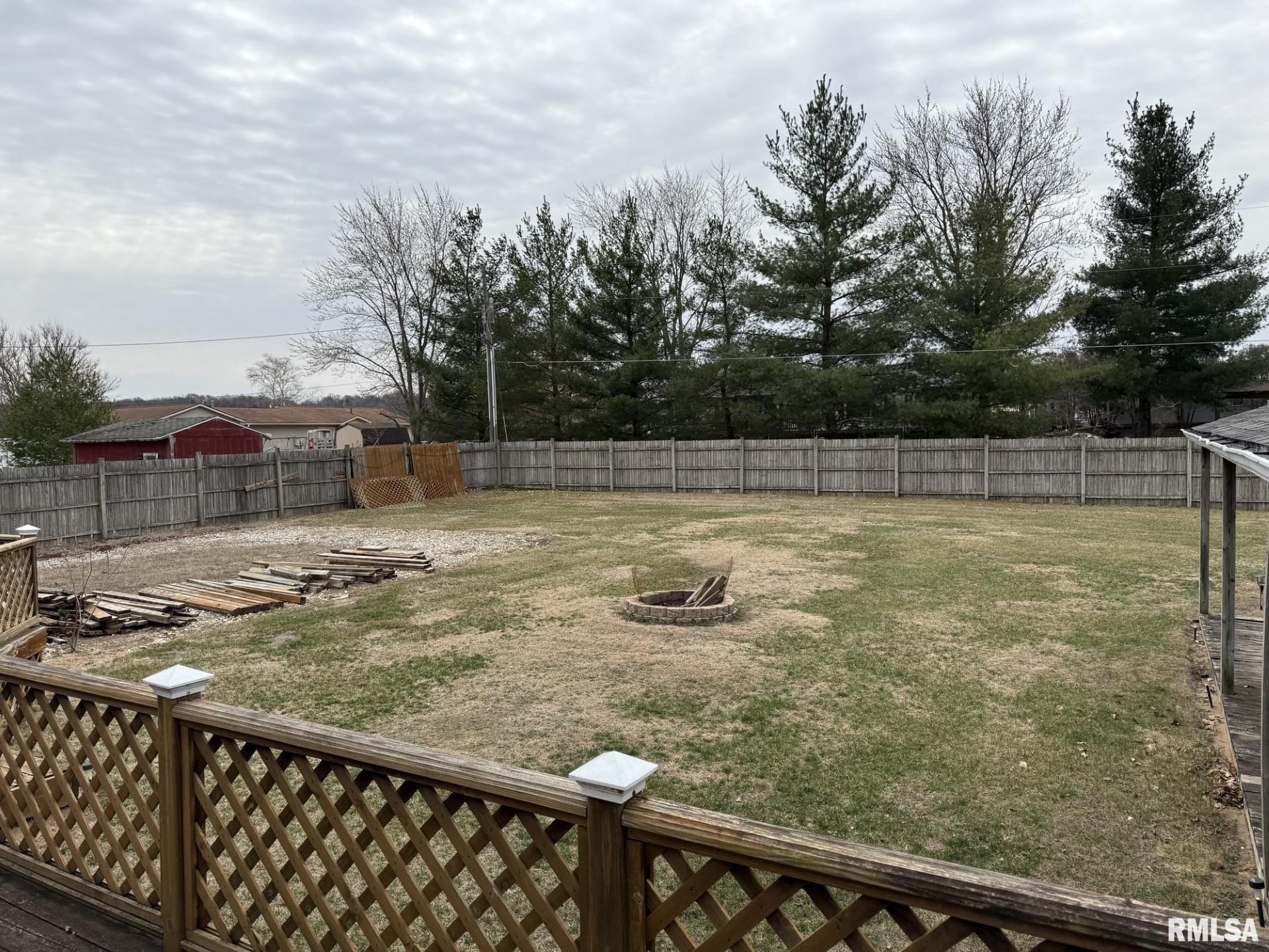 1068 First Street Gladstone, IL 61437 - Photo 37 of 40