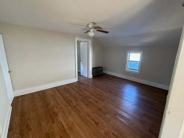 $1,300 | 321 South Martin Luther King Junior Avenue, Unit 2, Waukegan, IL 60085