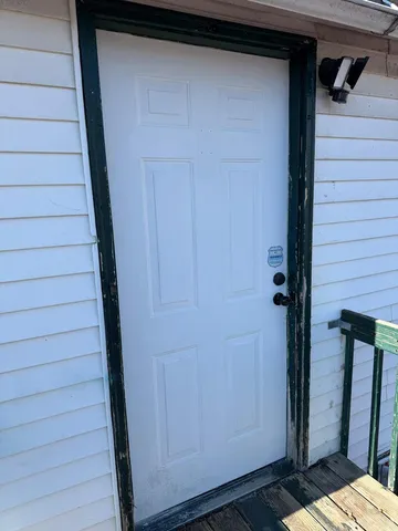 $1,300 | 321 South Martin Luther King Junior Avenue, Unit 2, Waukegan, IL 60085