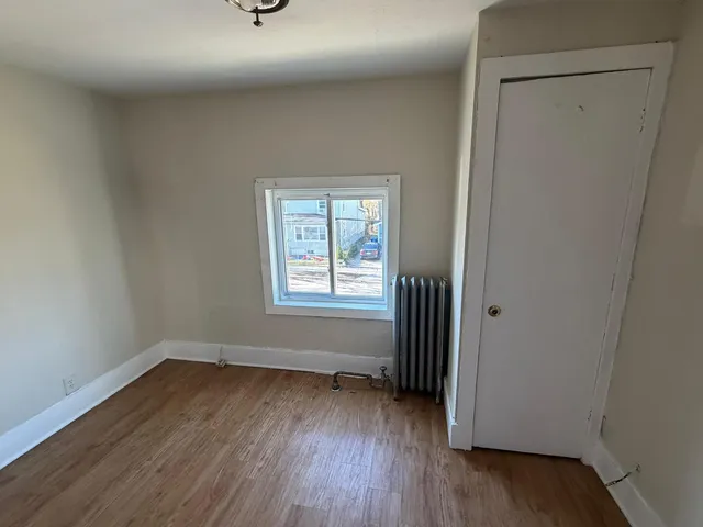 $1,300 | 321 South Martin Luther King Junior Avenue, Unit 2, Waukegan, IL 60085