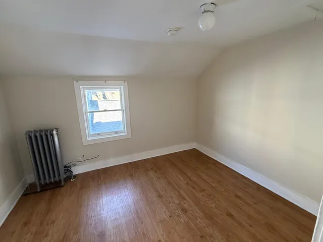 $1,300 | 321 South Martin Luther King Junior Avenue, Unit 2, Waukegan, IL 60085