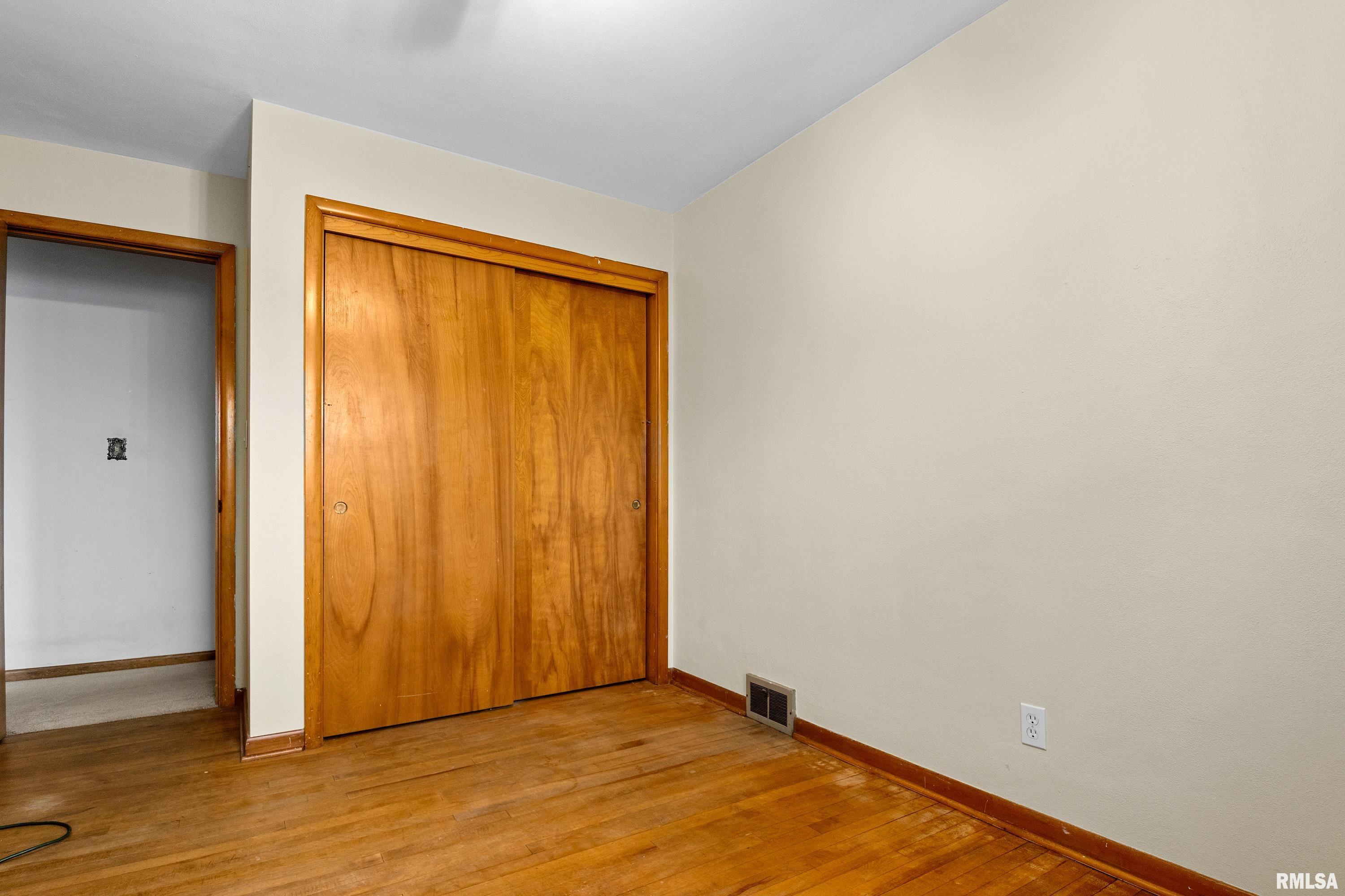5112 West Pfeiffer Road Bartonville, IL 61607 - Photo 20 of 26 Gallery Image 20
