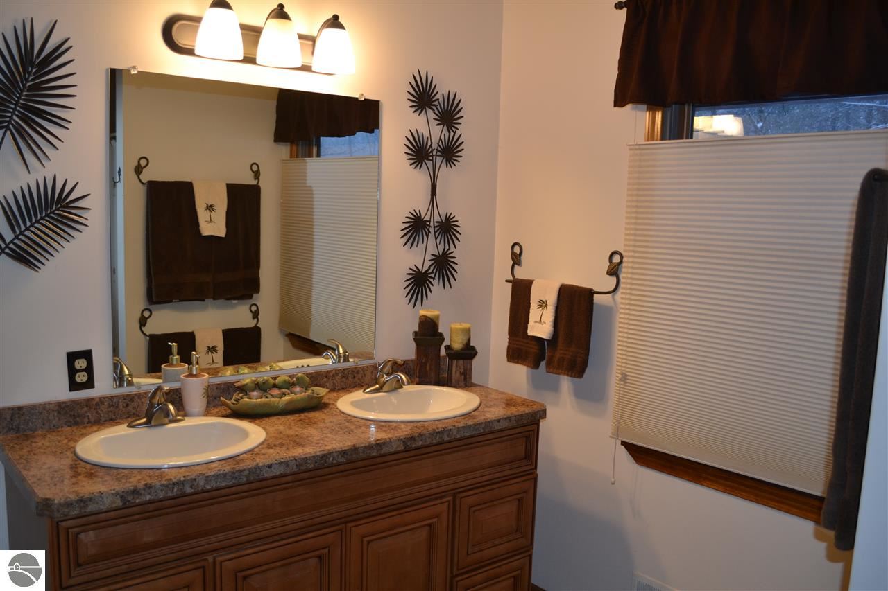 5121 Karlin Road Interlochen, MI 49643 - Photo 6 of 15 1778817-5.JPG