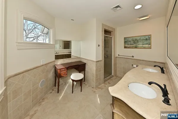 $1,350,000 | 2604 Cleveland Avenue, Washington Township, NJ 07676