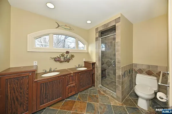 $1,350,000 | 2604 Cleveland Avenue, Washington Township, NJ 07676
