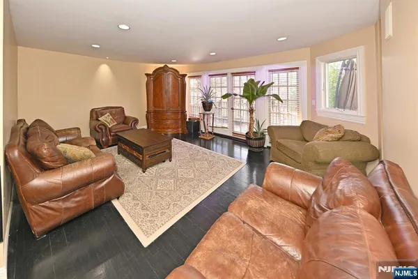 $1,350,000 | 2604 Cleveland Avenue, Washington Township, NJ 07676