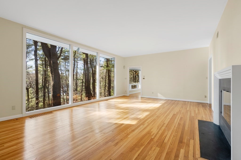 63 Fairview Road Weston, MA 02493 - Photo 5 of 41