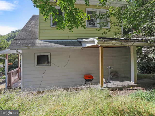 a backyard of a house