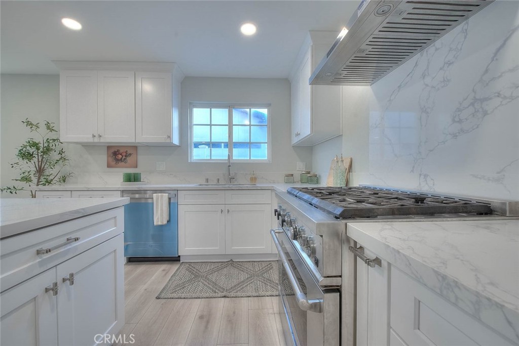 752 Rio Del Sol Avenue Montebello, CA 90640 - Photo 46 of 62 Front House Kitchen