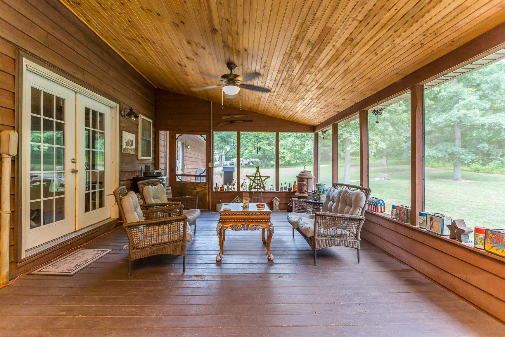1983 Fleeburg Road Shenandoah, VA 22849 - Photo 3 of 69 Gallery Image 3