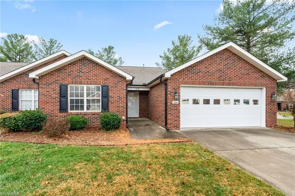 $275,000 | 166 Wyndham Court, High Point, NC 27265