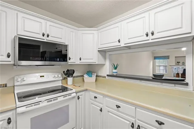 $285,000 | 166 Wyndham Court, High Point, NC 27265