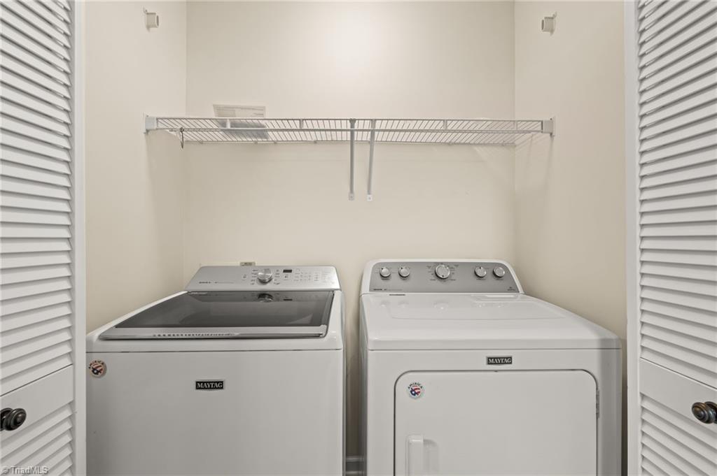 166 Wyndham Court High Point, NC 27265 - Photo 26 of 37