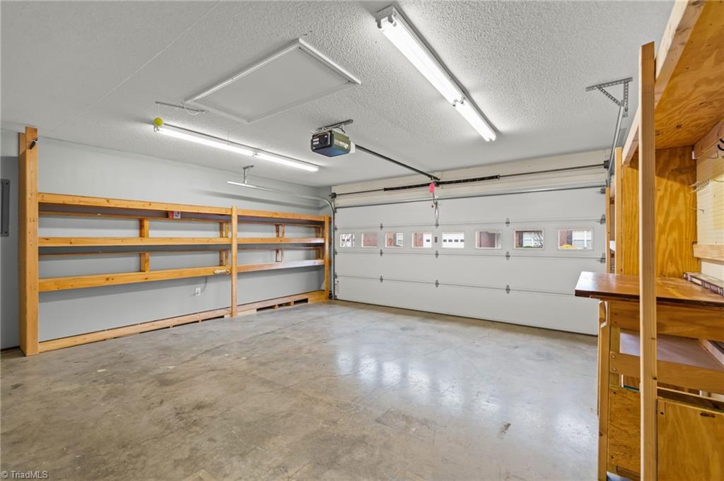 166 Wyndham Court High Point, NC 27265 - Photo 27 of 37