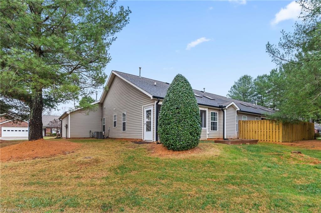 166 Wyndham Court High Point, NC 27265 - Photo 33 of 37