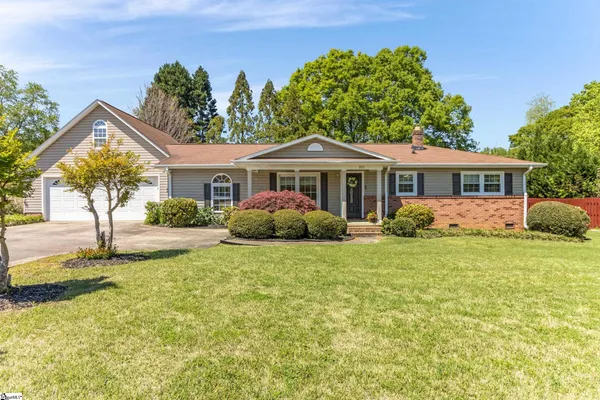 $300,000 | 203 Le Ann Drive, Easley, SC 29642
