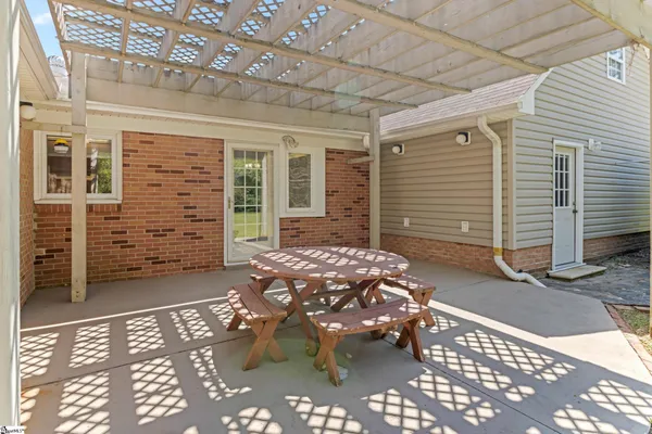 $300,000 | 203 Le Ann Drive, Easley, SC 29642