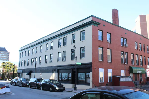 $1,650 | 1101 Elm Street, Unit 203, Manchester, NH 03101