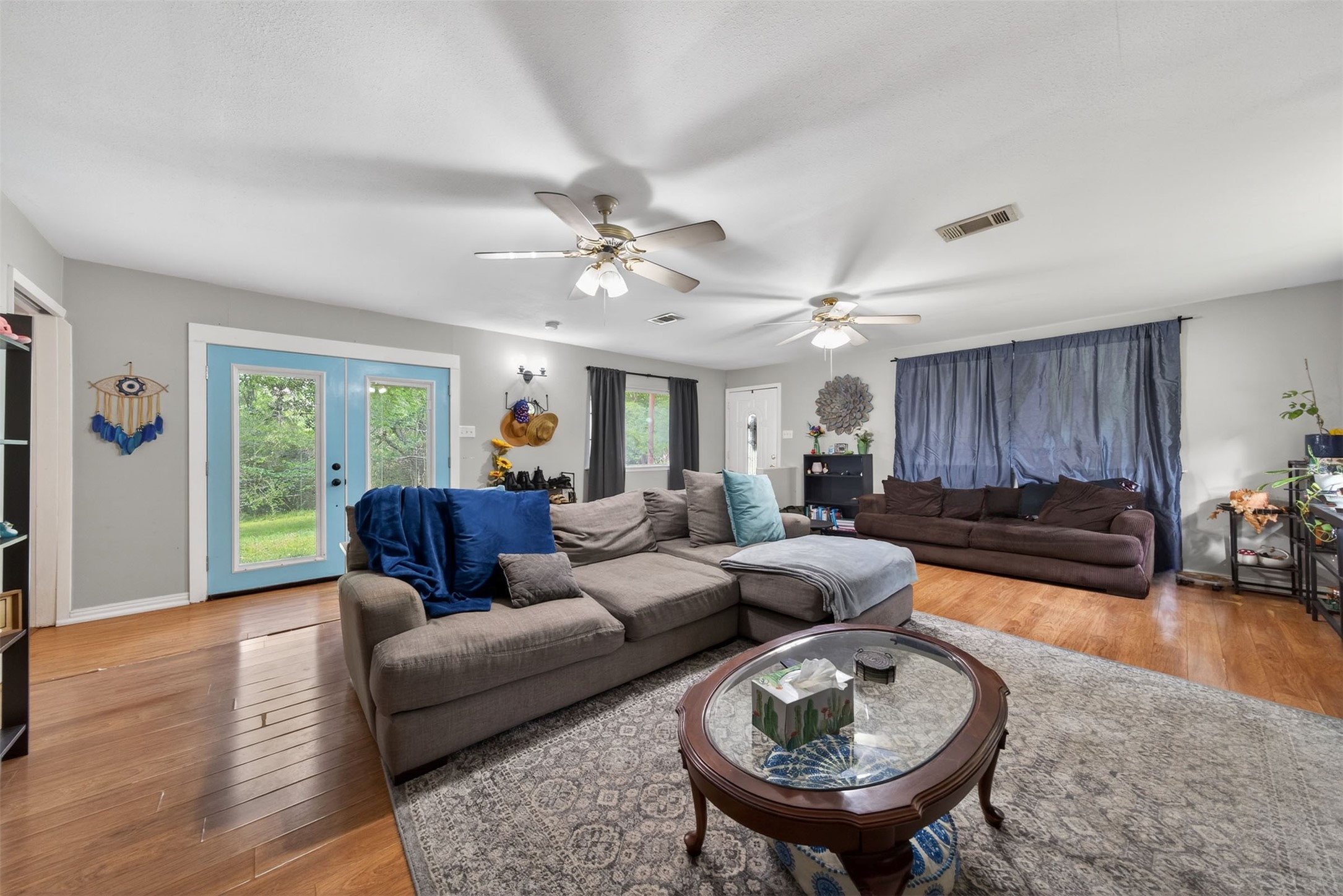 15185 Travis Lane Willis, TX 77378 - Photo 4 of 32