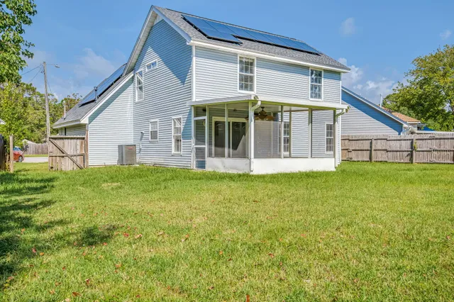 $315,000 | 352 Brookwood Boulevard, Mary Esther, FL 32569