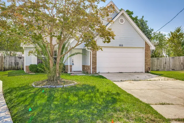 $315,000 | 352 Brookwood Boulevard, Mary Esther, FL 32569