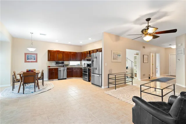 $539,900 | 24 Cambridge Circle, Smithfield, RI 02917