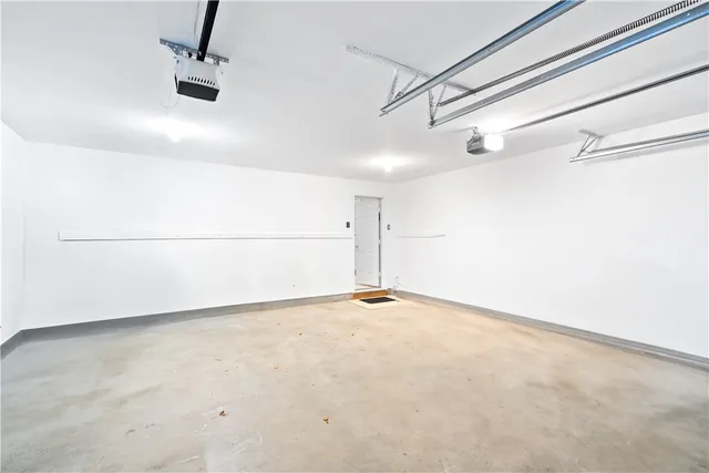 $539,900 | 24 Cambridge Circle, Smithfield, RI 02917