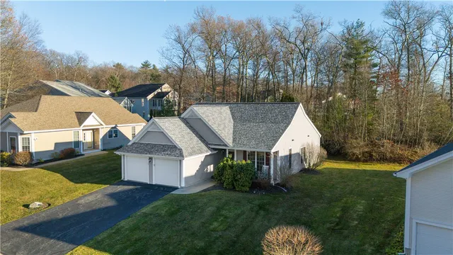 $539,900 | 24 Cambridge Circle, Smithfield, RI 02917