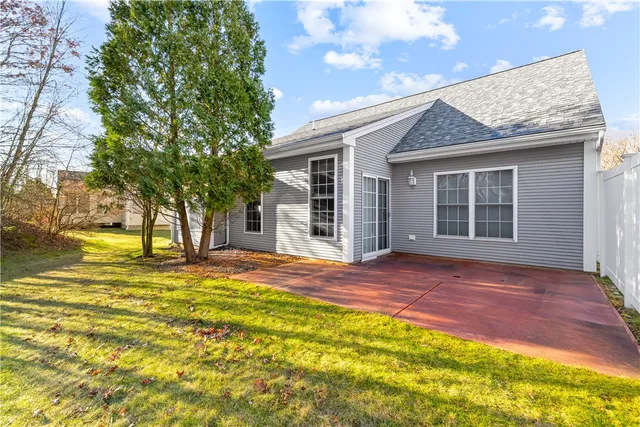 $539,900 | 24 Cambridge Circle, Smithfield, RI 02917