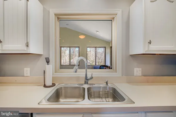 $2,800 | 306 Happy Creek Road, Locust Grove, VA 22508