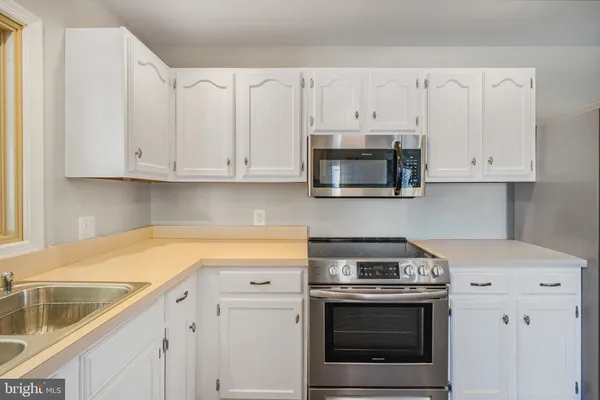 $2,800 | 306 Happy Creek Road, Locust Grove, VA 22508