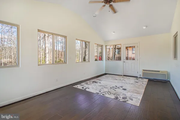 $2,800 | 306 Happy Creek Road, Locust Grove, VA 22508