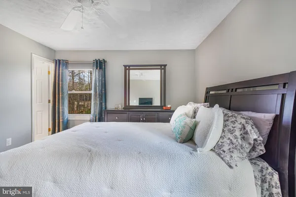 $2,800 | 306 Happy Creek Road, Locust Grove, VA 22508