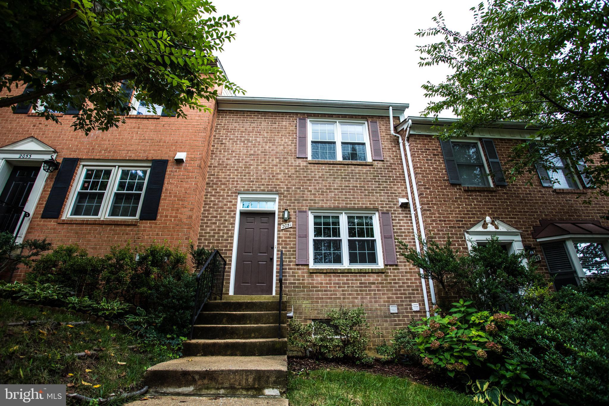 2051 South Glebe Road Arlington, VA 22206 - Photo 1 of 31 Gallery Image 1