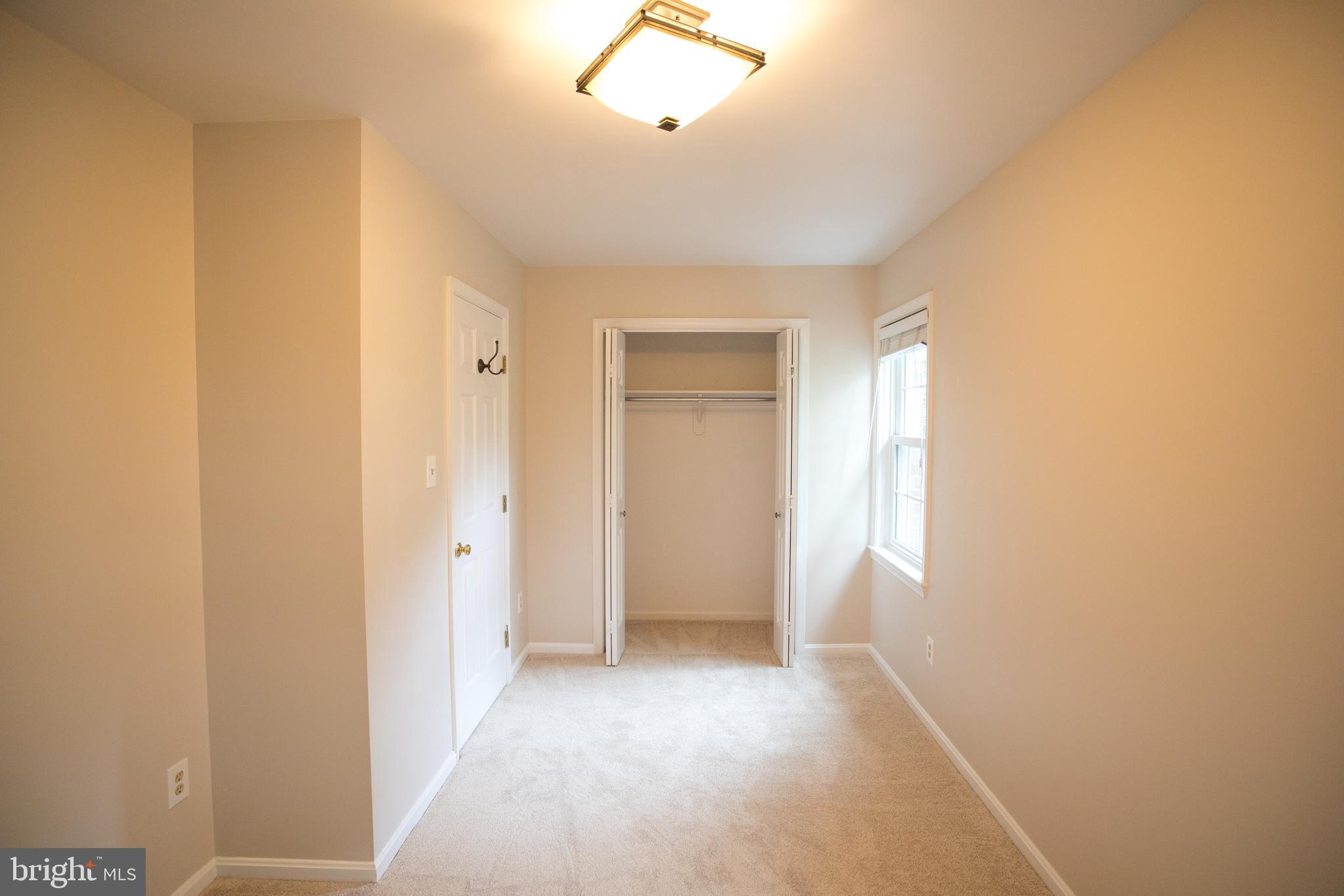 2051 South Glebe Road Arlington, VA 22206 - Photo 23 of 31 2nd bedroom (upstairs)