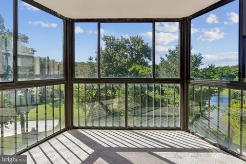 $199,900 | 15107 Interlachen Drive, Unit 2620, Silver Spring, MD 20906