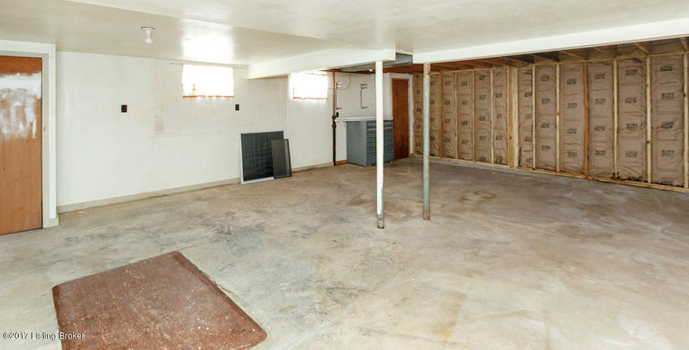 109 Blue Fields Road Louisville, KY 40223 - Photo 17 of 21 29