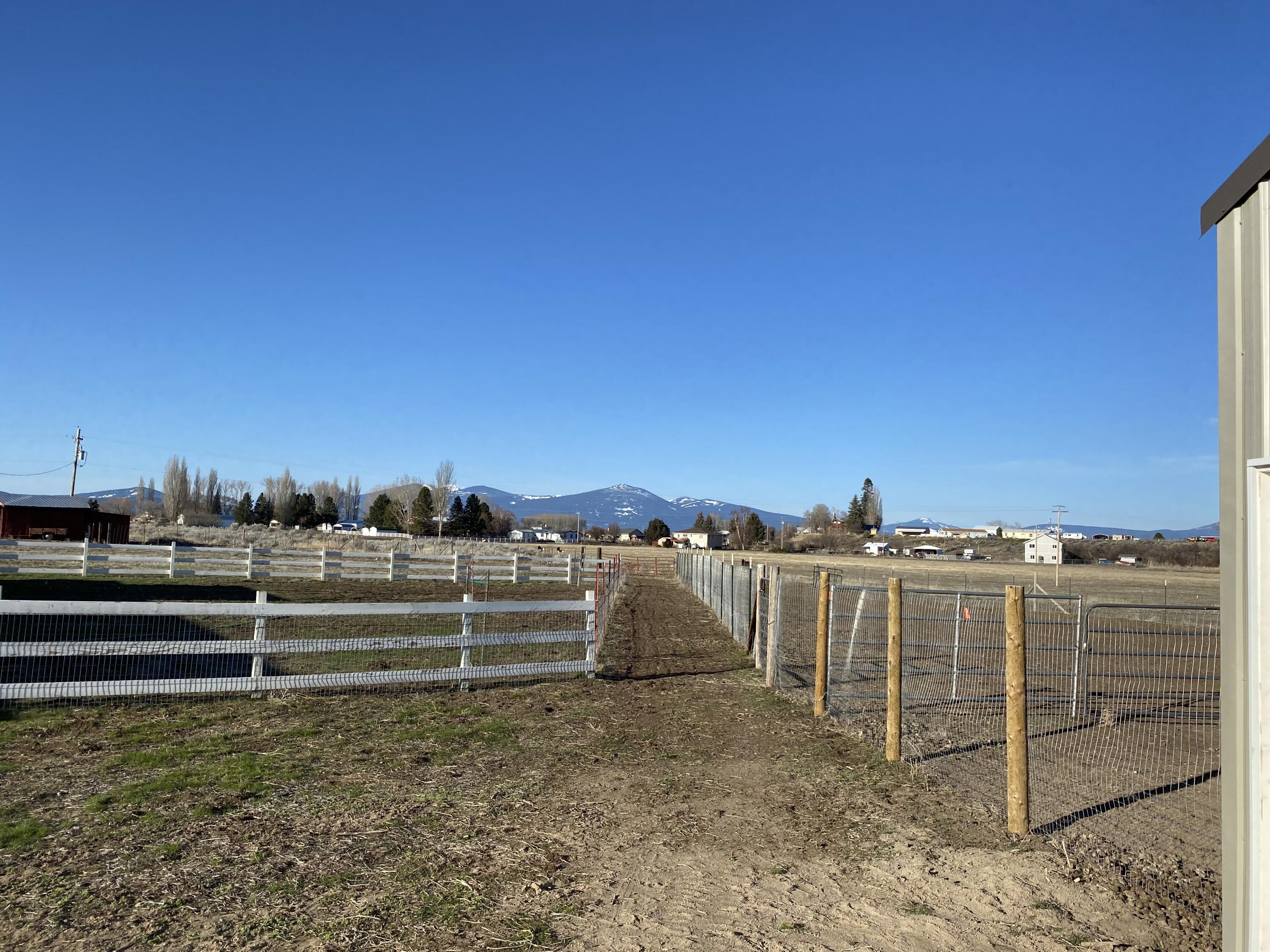 32227 Rivers Drive Chiloquin, OR 97624 - Photo 32 of 55 The property is fenced and Xfenced for horses and cows