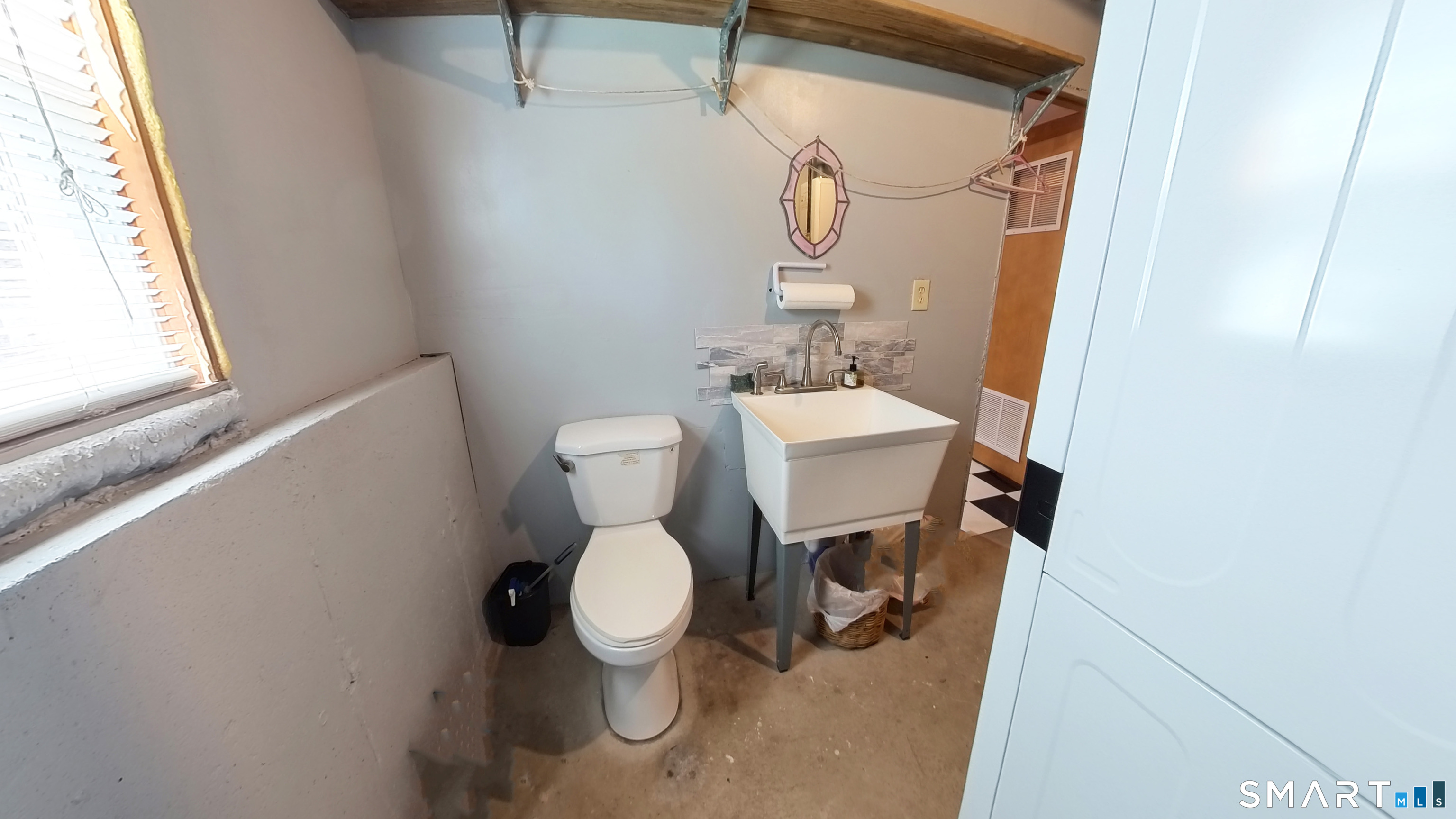 141 Constitution Street Wallingford, CT 06492 - Photo 33 of 37