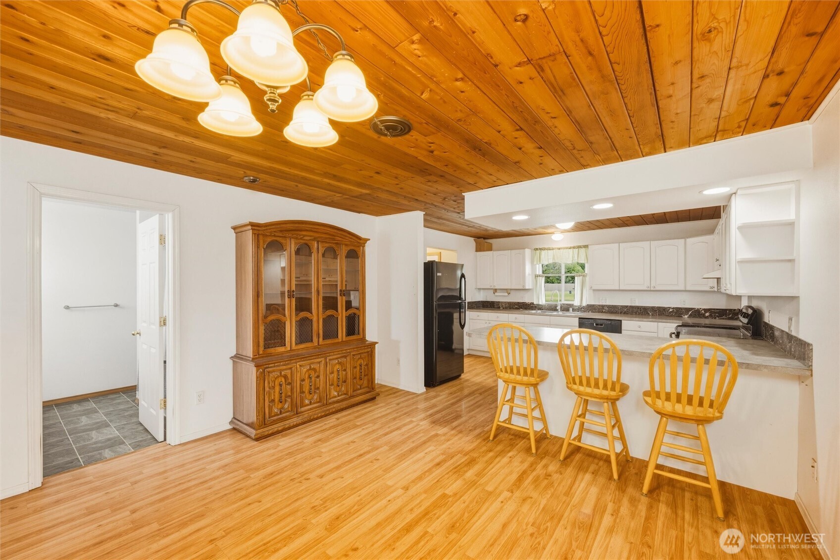 902 Nooksack Road Nooksack, WA 98276 - Photo 14 of 38
