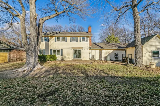 $400,000 | 201 North Penrose Drive, Wichita, KS 67206