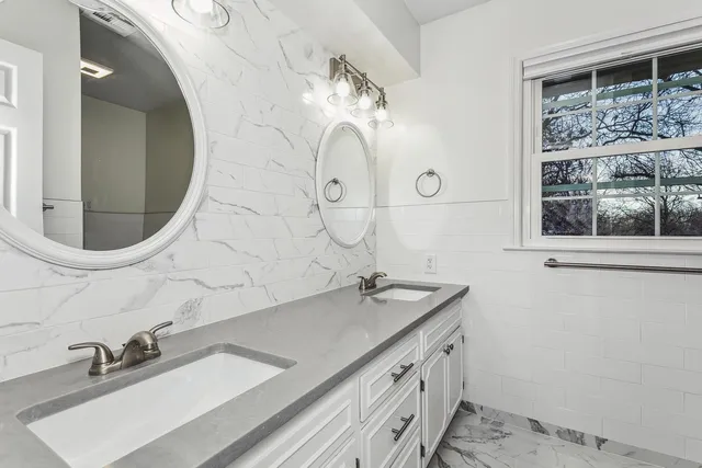 $400,000 | 201 North Penrose Drive, Wichita, KS 67206